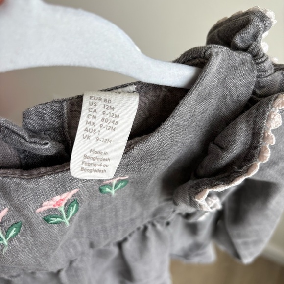 H&M Baby Girls Light Grey Embroidered Flowers Ruffle Long Sleeve Dress 9-12M - Picture 5 of 6